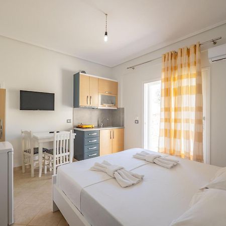 Vila Celi Sarandë Eksteriør billede