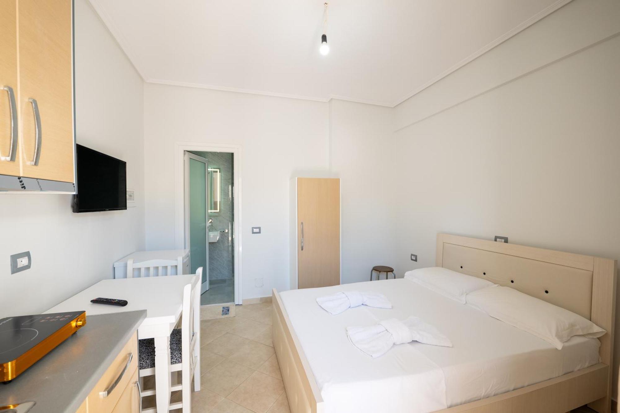 Vila Celi Sarandë Eksteriør billede