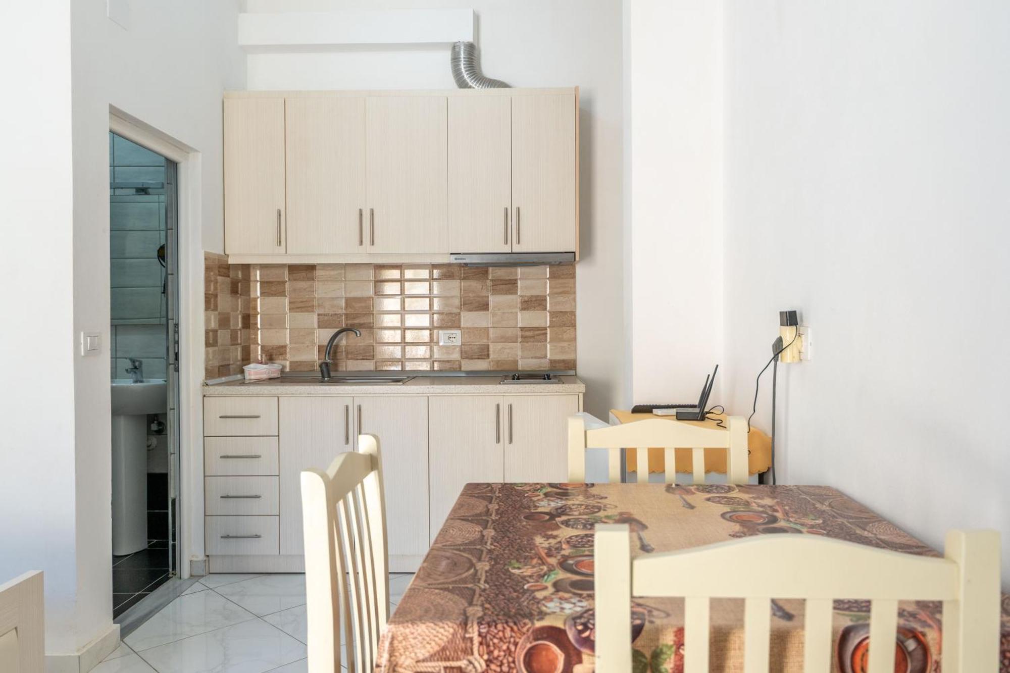 Vila Celi Sarandë Eksteriør billede