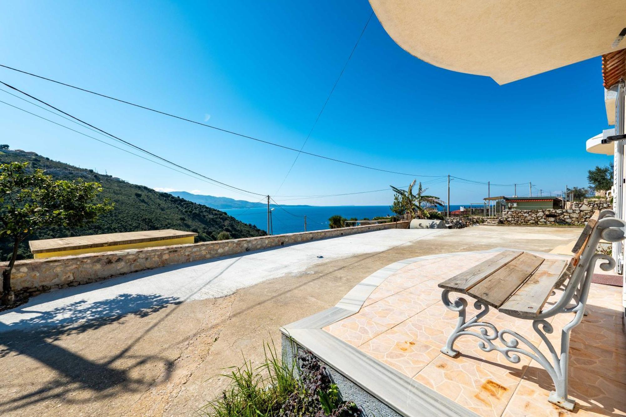 Vila Celi Sarandë Eksteriør billede